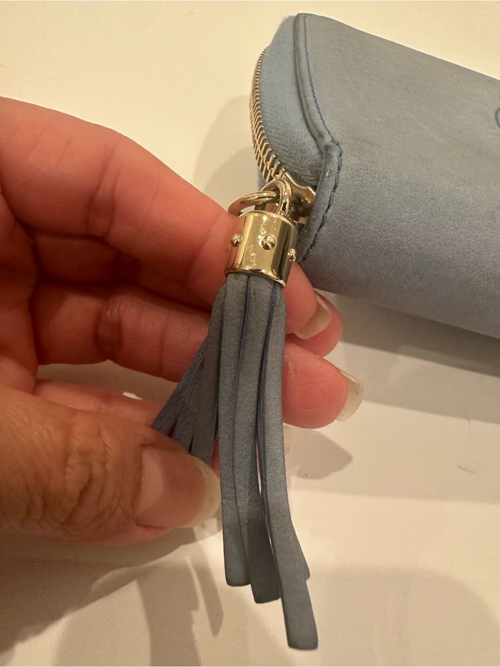 Gucci Baby Blue Sueded Medium Soho Zippy - Picture 4 of 10